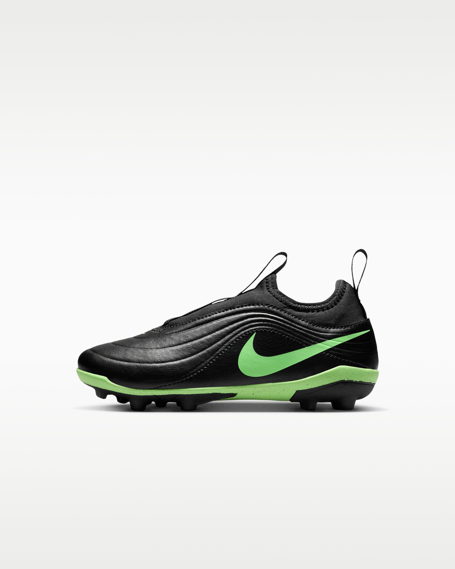 Nike Jr. Tiempo Maestro Club Flex Little Kids' Multi-Ground Low